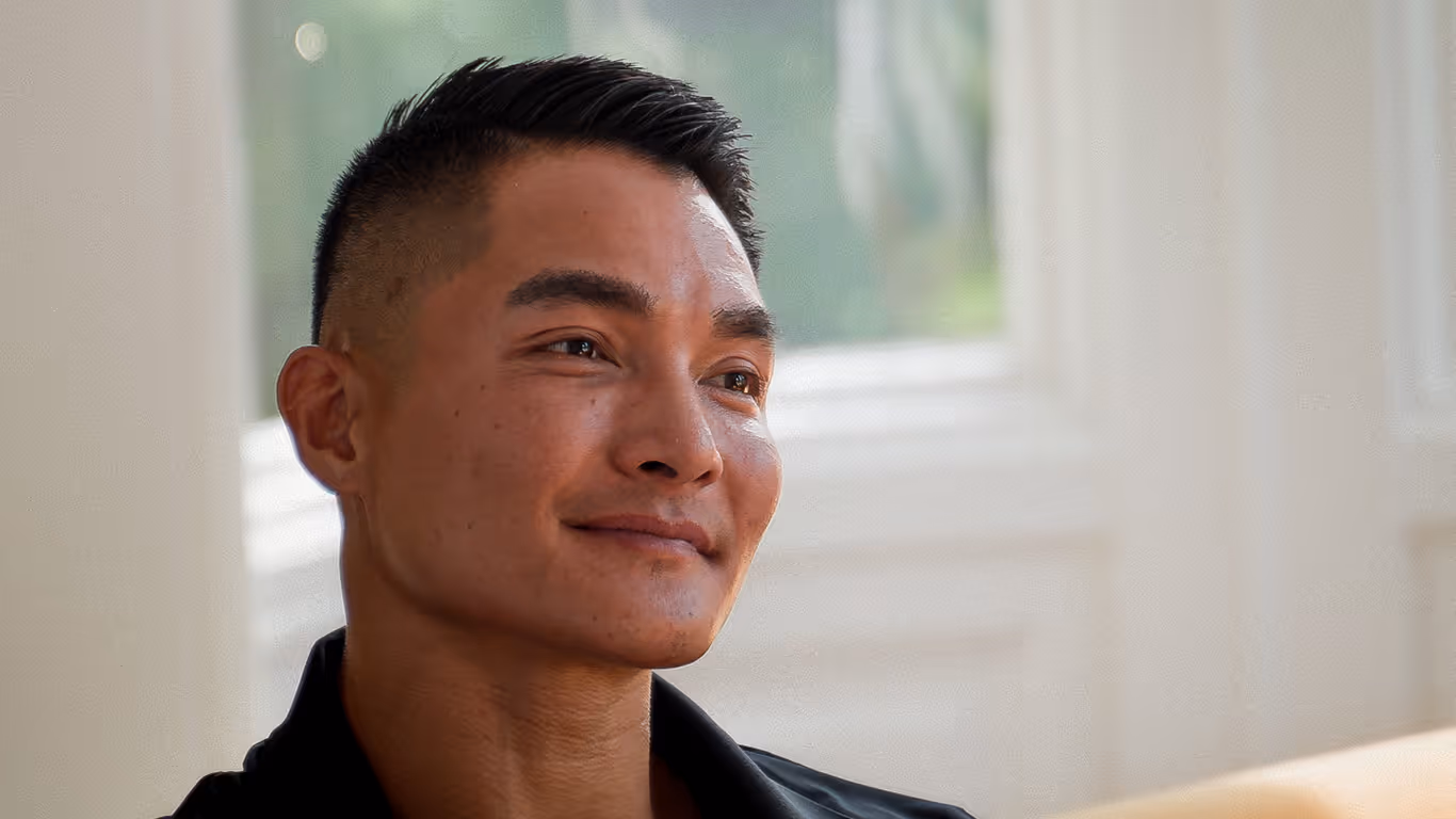 Thach, 37